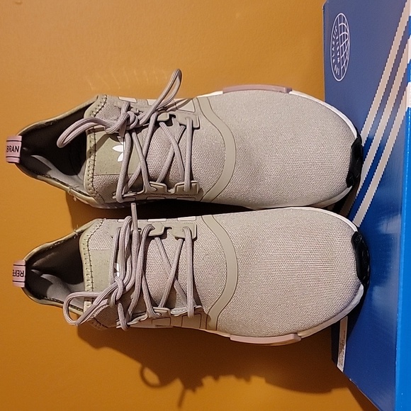 Adidas Originals Women's NMD_R1 - Picture 5 of 9